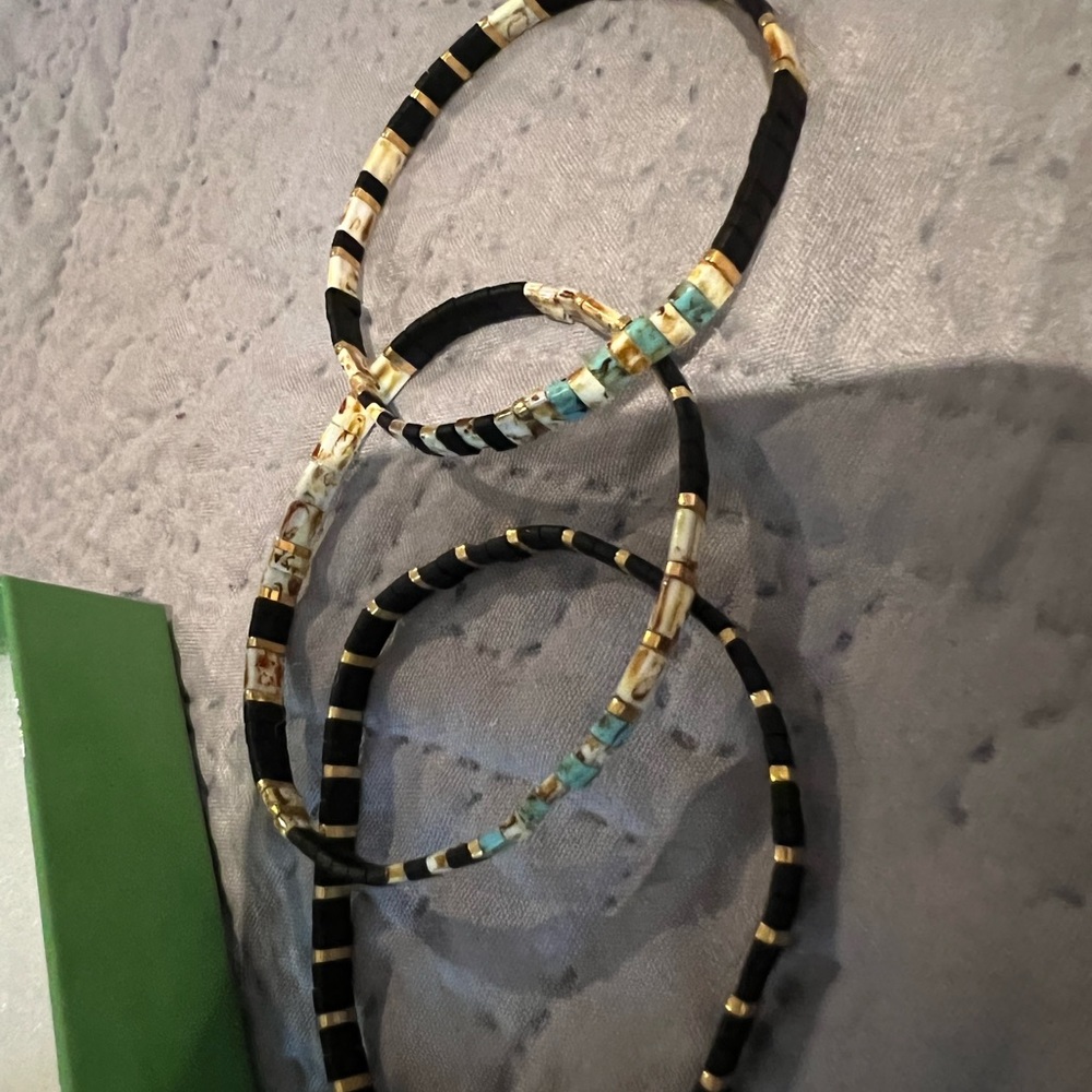 3 set Bracelets - Picture 3 of 6
